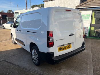 Used Peugeot Partner 2020 for sale - 77654097: Photo
