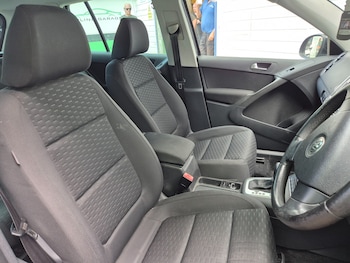 Used Volkswagen Tiguan 2009 for sale - 79588564: Photo