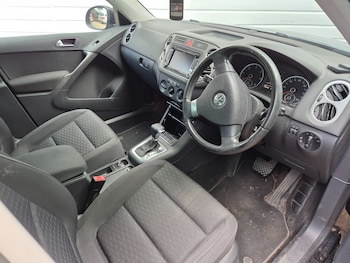 Used Volkswagen Tiguan 2009 for sale - 79588564: Photo