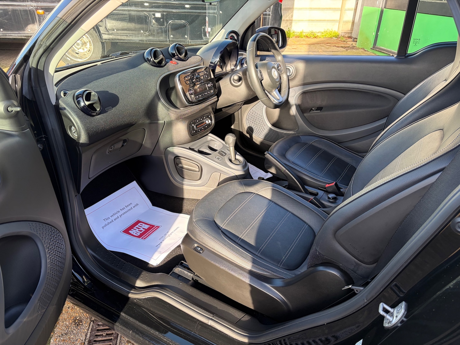 Used smart fortwo 2018 for sale - 77226149: Photo 14