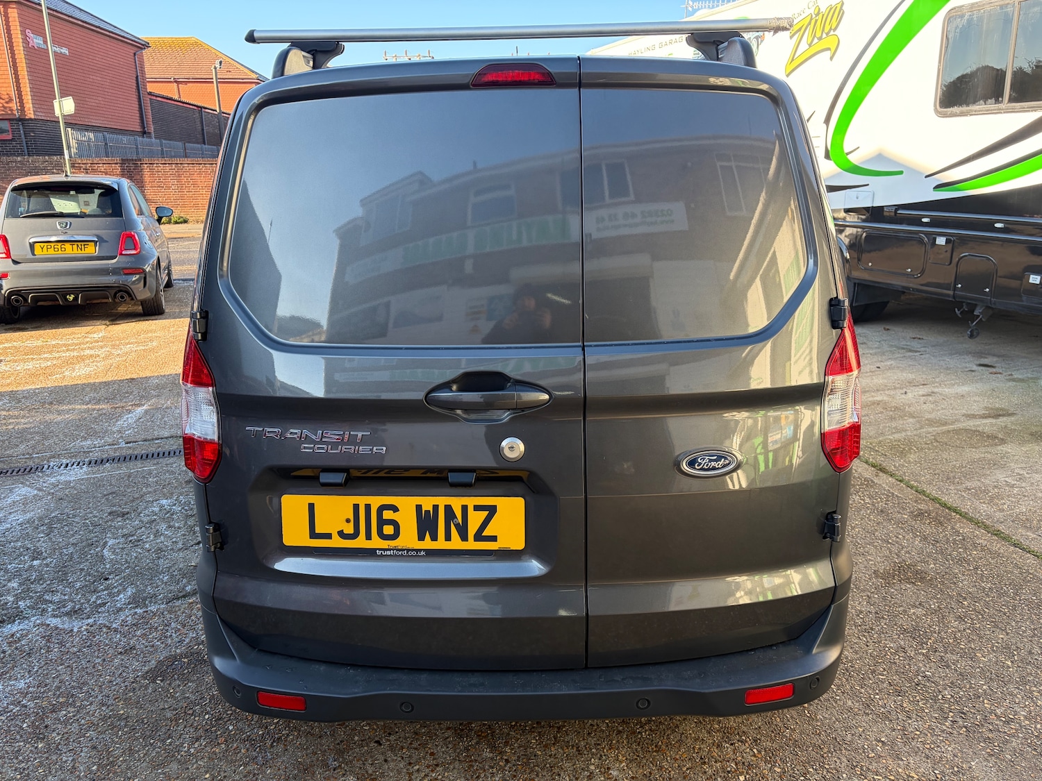 Used Ford Transit Courier 2016 for sale - 77106834: Photo 5