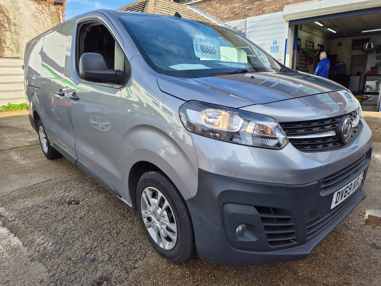 Used Vauxhall Vivaro 2019 for sale - 76588748: Photo 4
