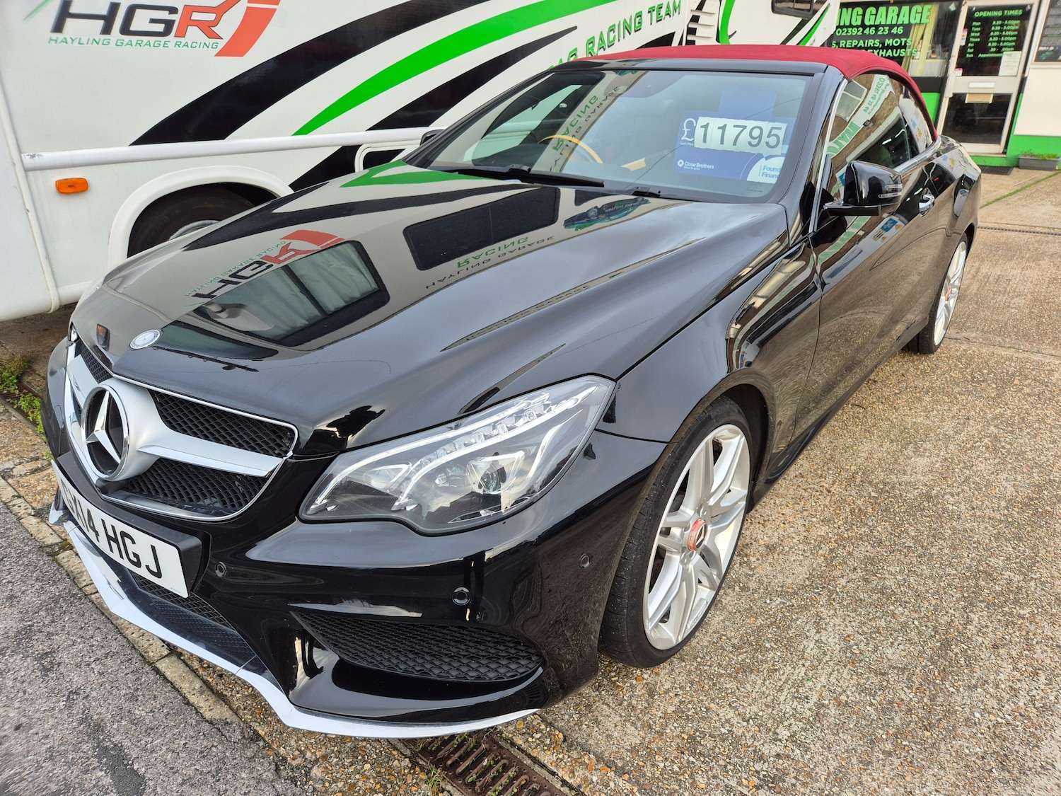 Used Mercedes-Benz E Class 2014 for sale - 76416527: Photo 1