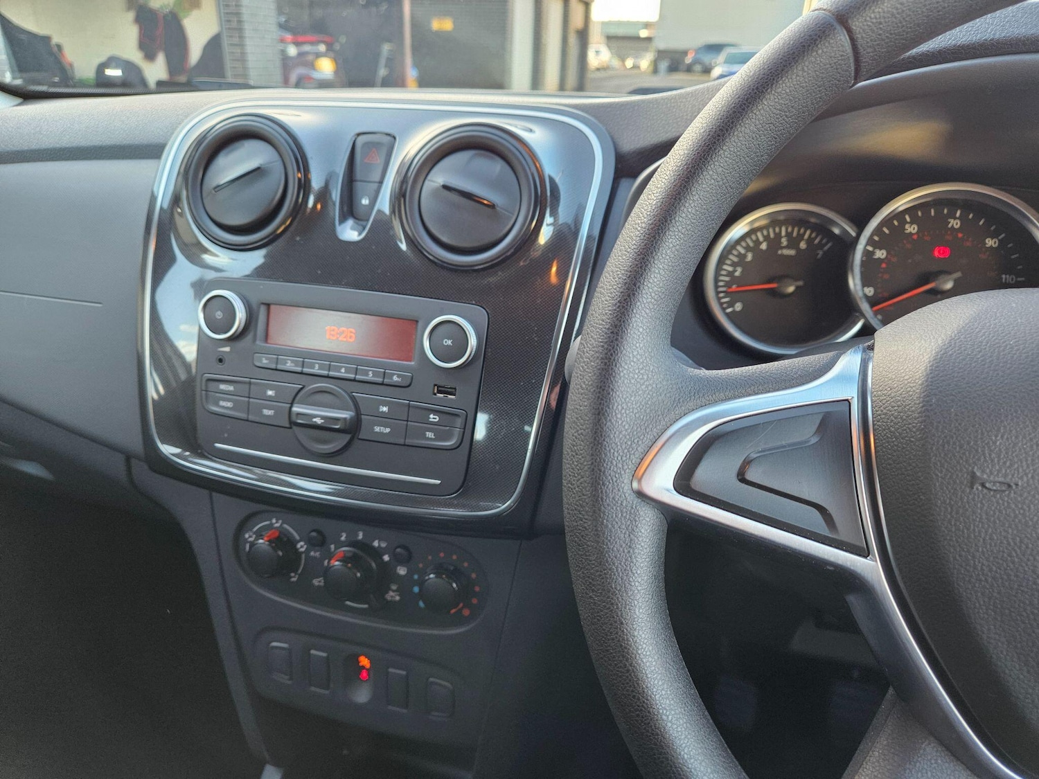 Used Dacia Sandero for sale - 77549311: Photo 15