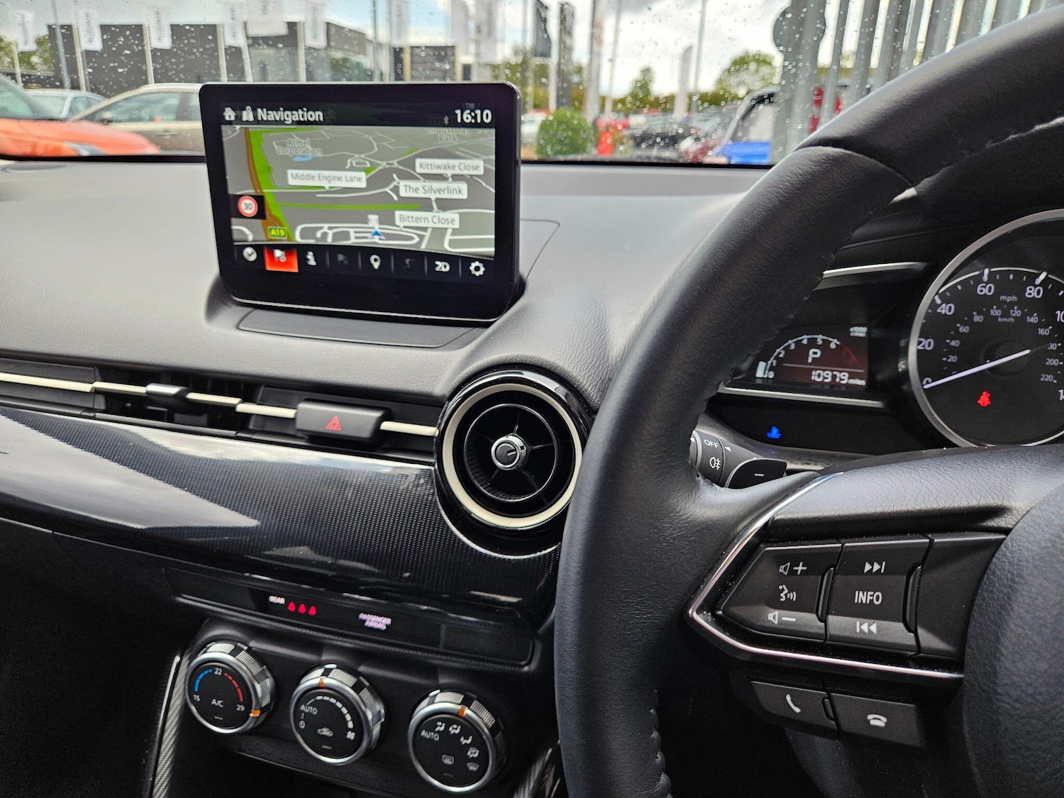 Used Mazda Mazda2 2024 for sale - 76484561: Photo 15