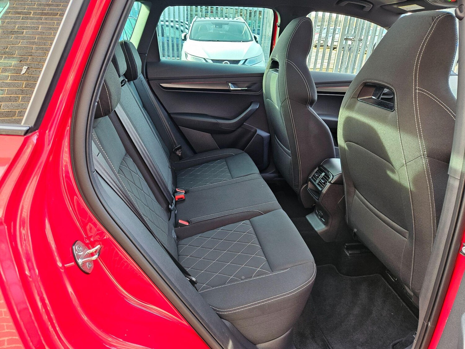 Used Skoda Karoq for sale - 77598612: Photo 17