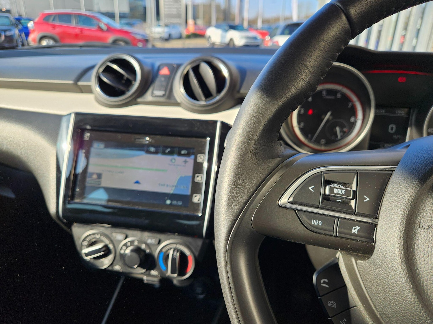 Used Suzuki Swift 2023 for sale - 77793518: Photo 15