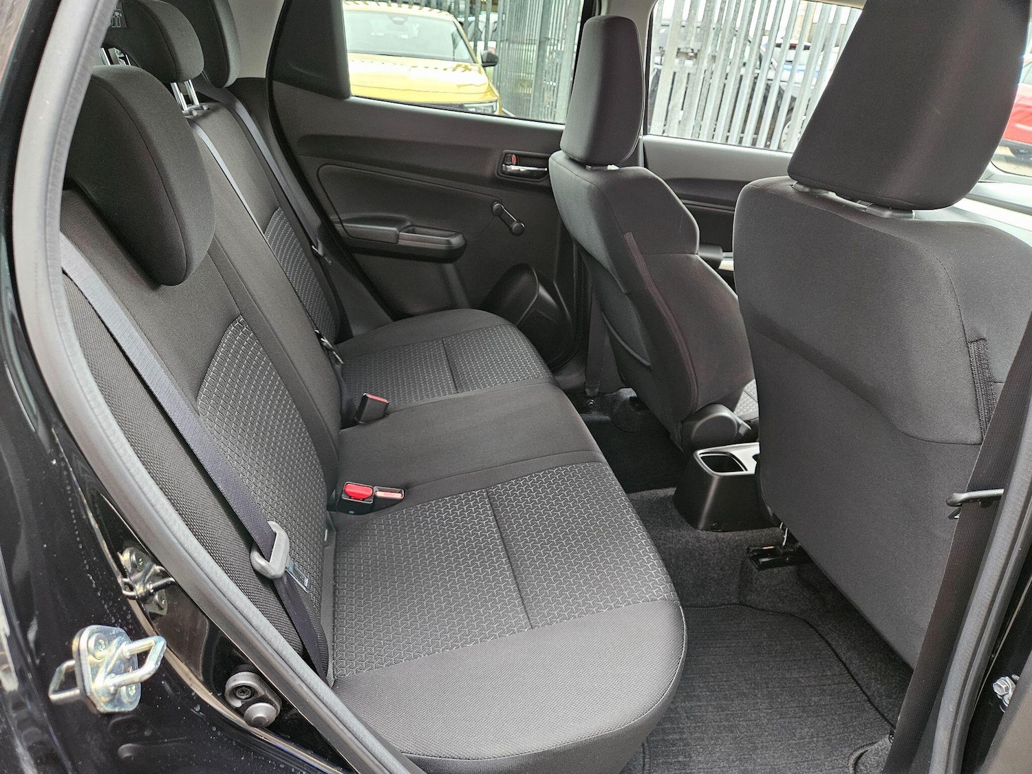 Used Suzuki Swift 2023 for sale - 77957409: Photo 17