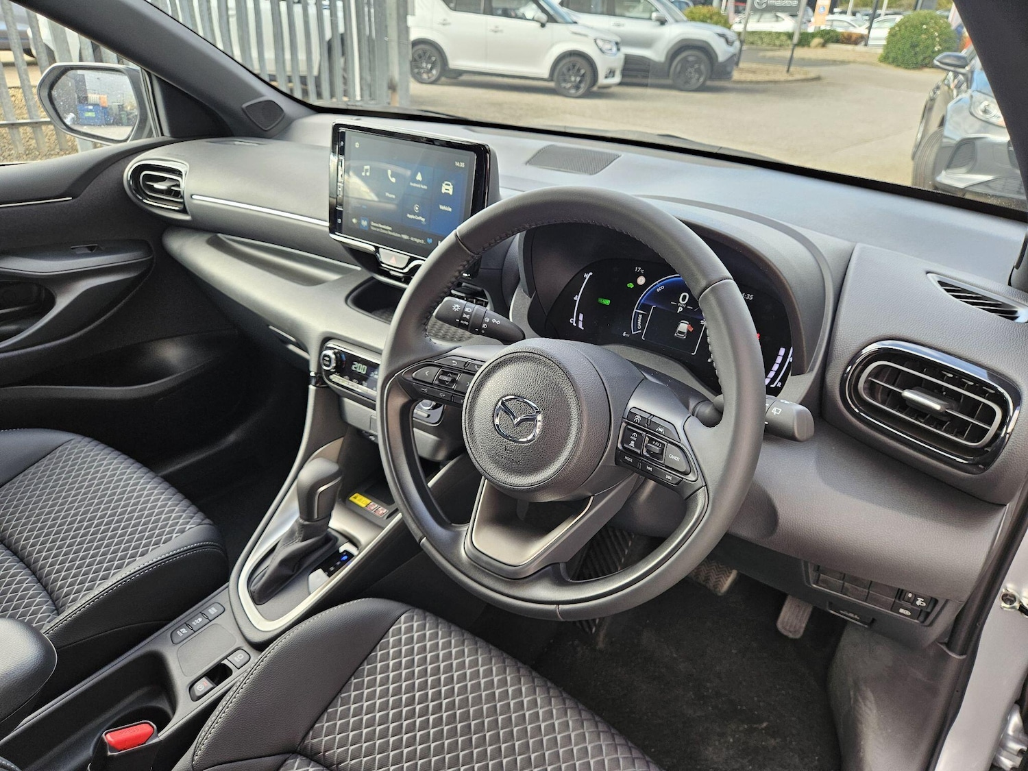 Used Mazda Mazda2 HYBRID 2025 for sale - 77230351: Photo 11