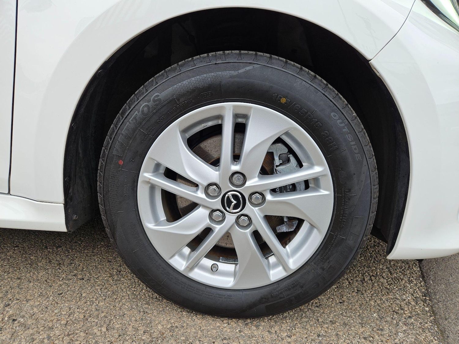 Used Mazda Mazda2 HYBRID 2023 for sale - 77957138: Photo 9