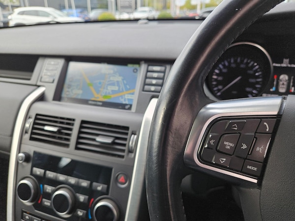Used Land Rover Discovery Sport 2016 for sale - 76270404: Photo 18
