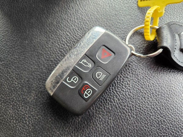 Used Land Rover Discovery Sport 2016 for sale - 76270404: Photo 24