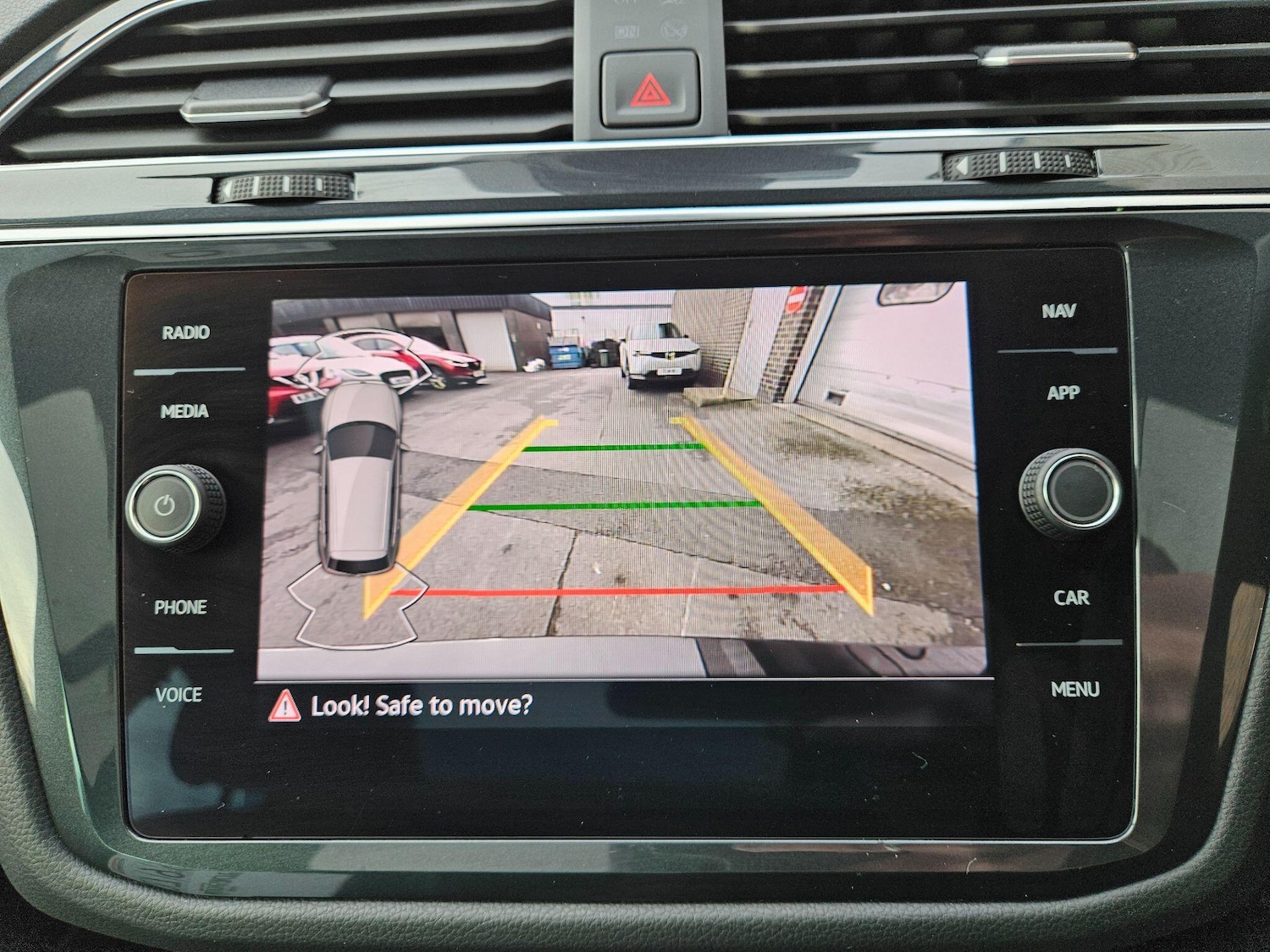 Used Volkswagen Tiguan 2023 for sale - 76572389: Photo 16