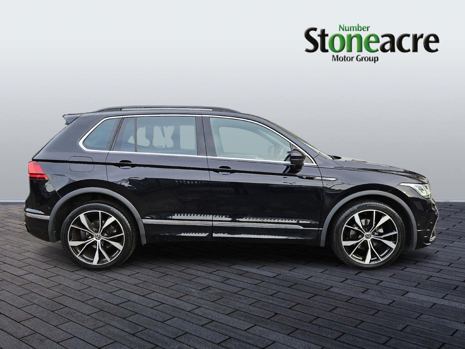 Used Volkswagen Tiguan 2023 for sale - 76572389: Photo 2