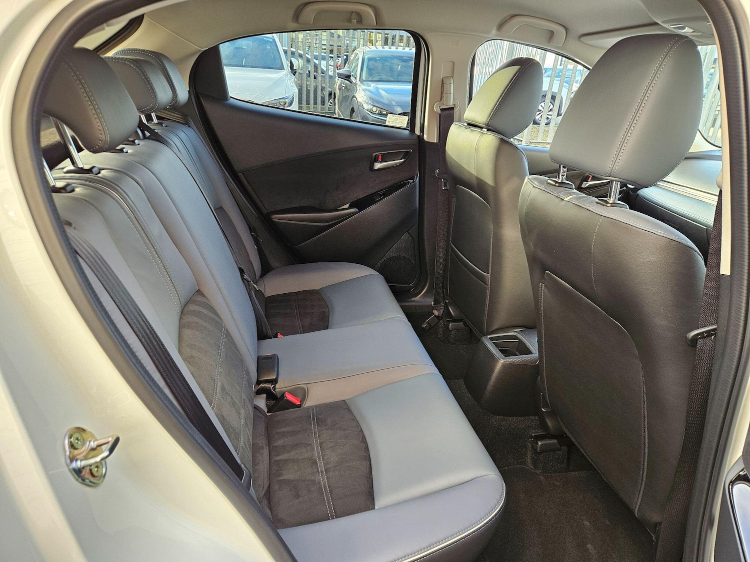 Used Mazda Mazda2 2023 for sale - 77469375: Photo 17