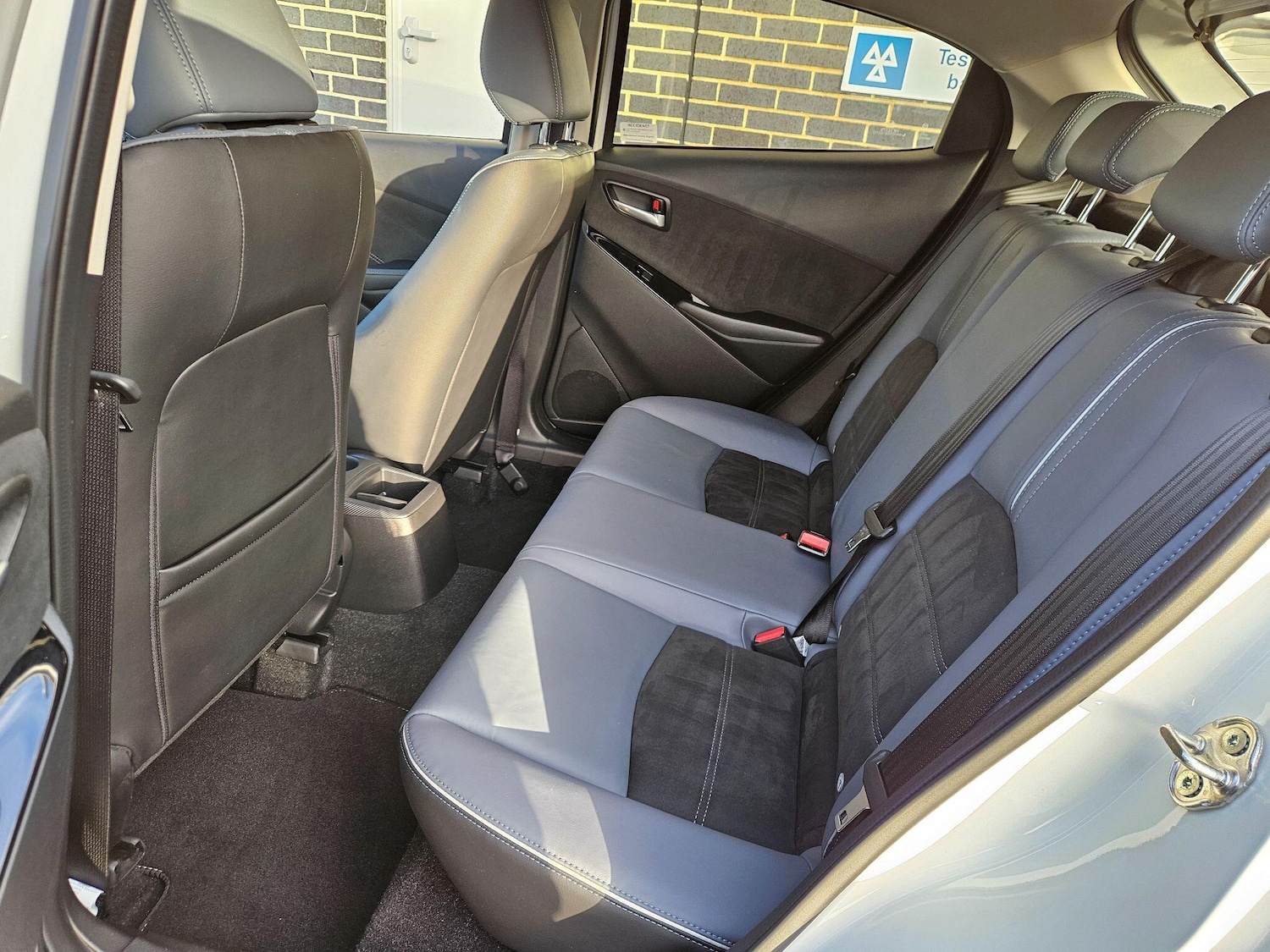 Used Mazda Mazda2 2023 for sale - 77469375: Photo 18