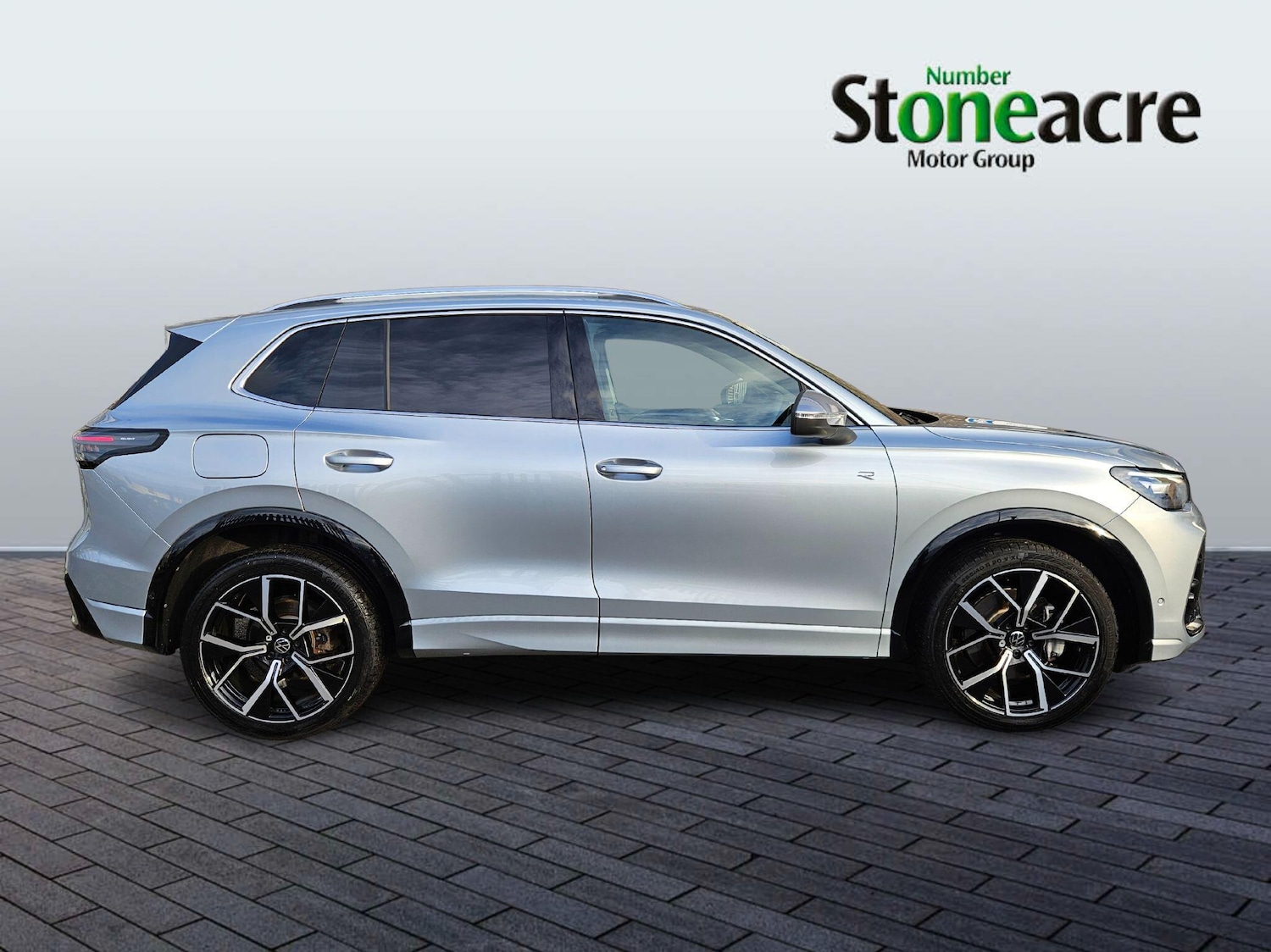 Used Volkswagen Tiguan 2024 for sale - 77255125: Photo 2