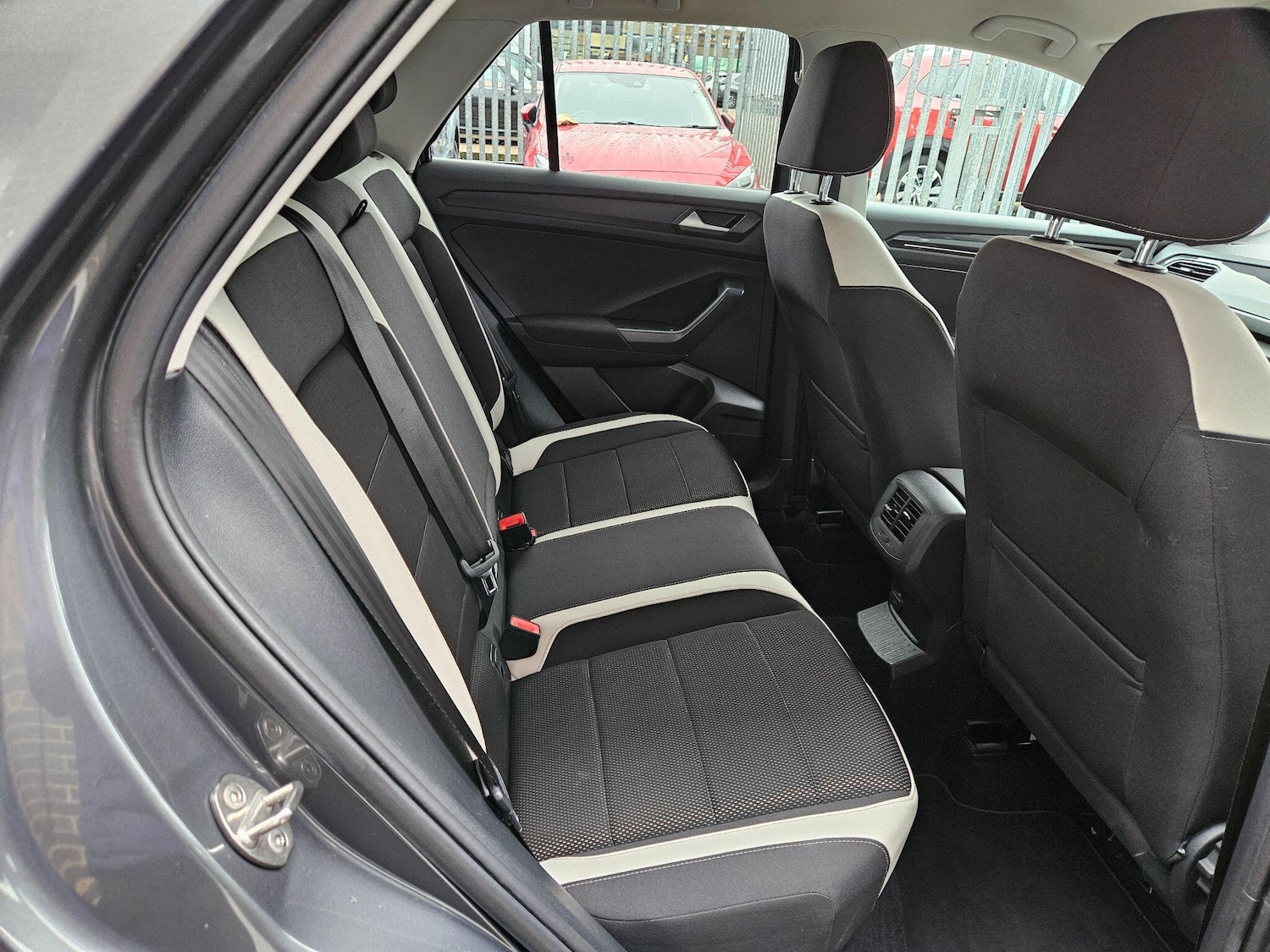 Used Volkswagen T-Roc 2019 for sale - 77109638: Photo 17