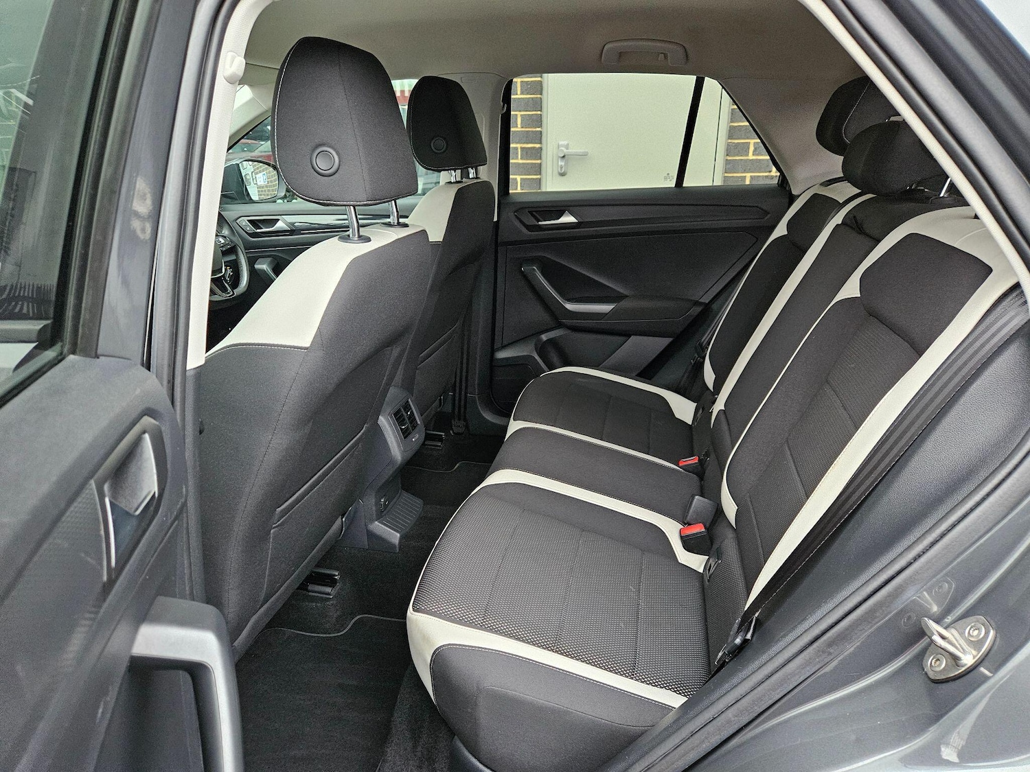 Used Volkswagen T-Roc 2019 for sale - 77109638: Photo 18