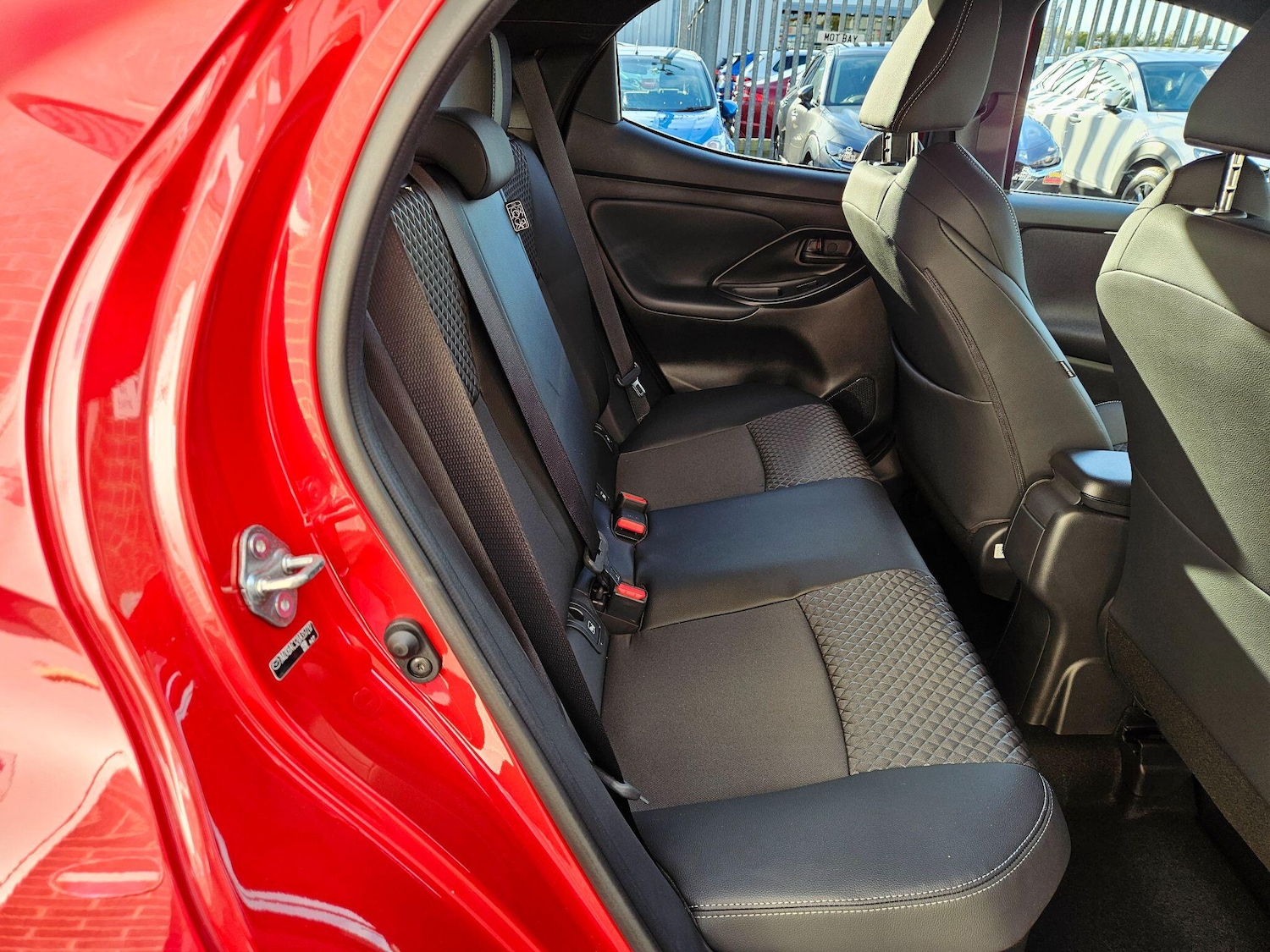 Used Mazda Mazda2 HYBRID 2025 for sale - 76549700: Photo 16