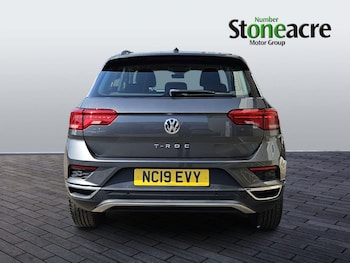 Used Volkswagen T-Roc 2019 for sale - 78910541: Photo