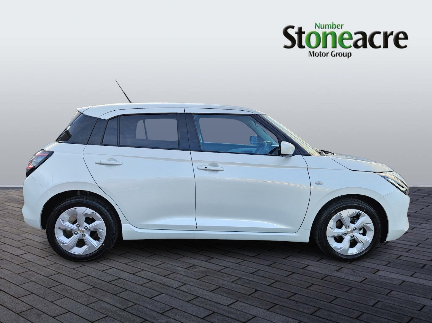 Used Suzuki Swift for sale - 77724252: Photo 2