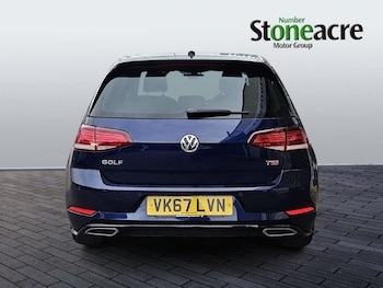 Used Volkswagen Golf 2017 for sale - 76839502: Photo