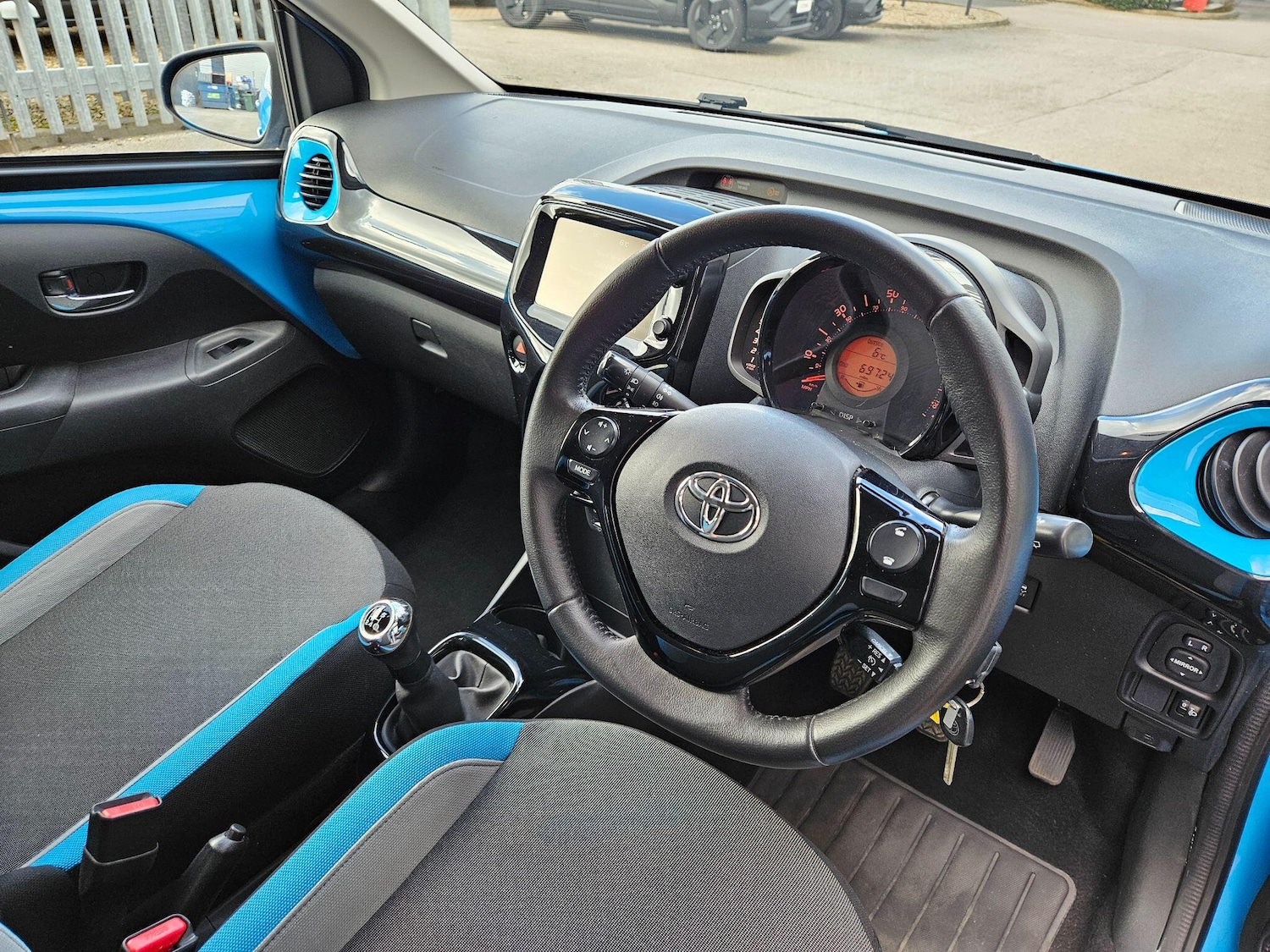 Used Toyota AYGO 2015 for sale - 77925136: Photo 11