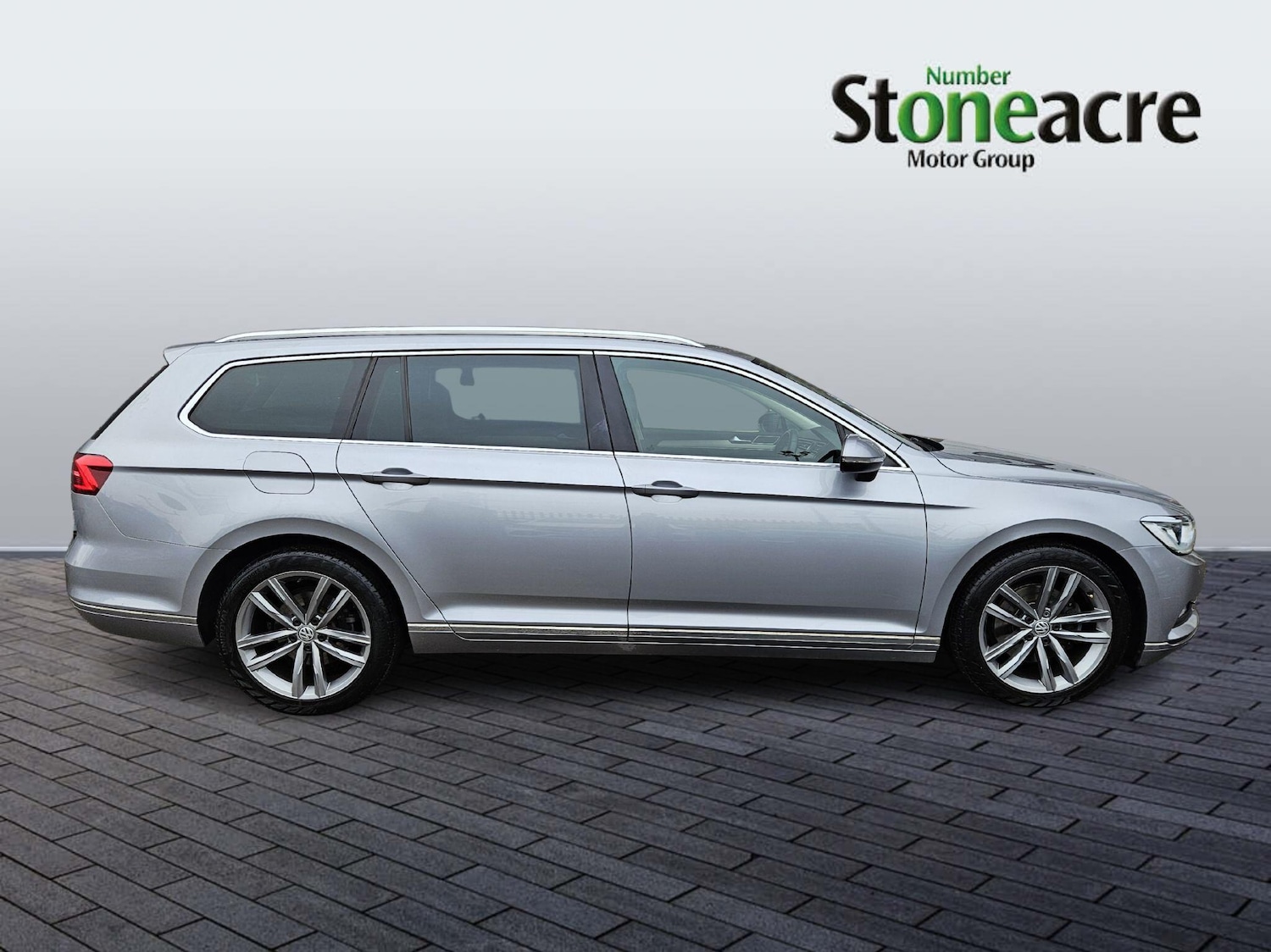 Used Volkswagen Passat 2019 for sale - 77029207: Photo 2