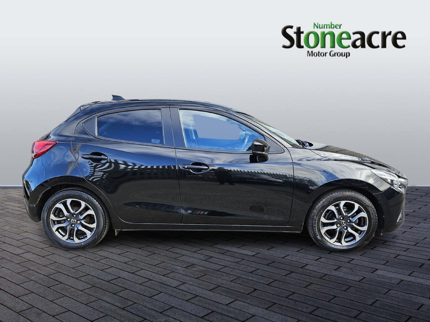 Used Mazda Mazda2 2017 for sale - 77722884: Photo 2