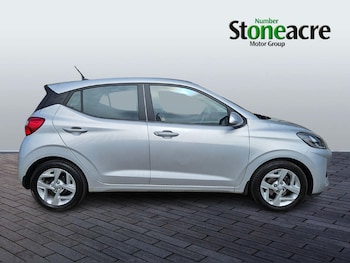 Used Hyundai i10 2023 for sale - 78946367: Photo