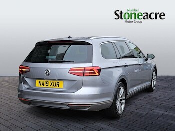 Used Volkswagen Passat 2019 for sale - 77783510: Photo