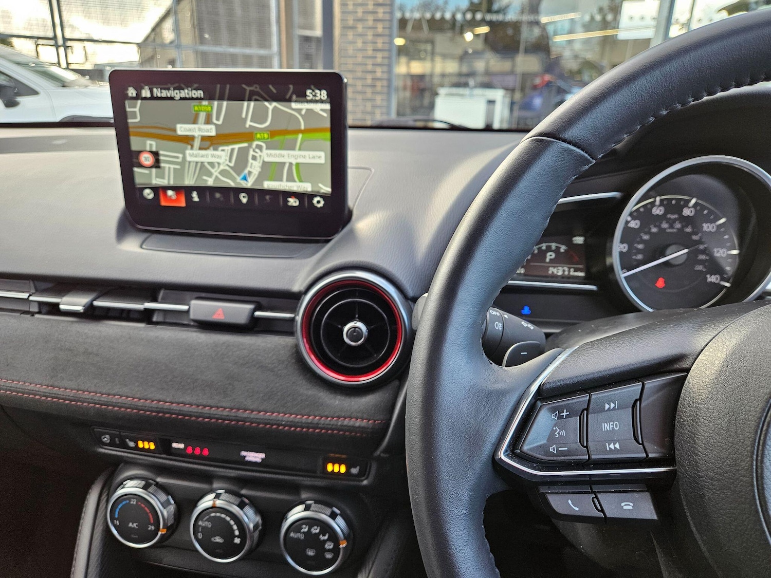 Used Mazda Mazda2 2024 for sale - 76898252: Photo 15