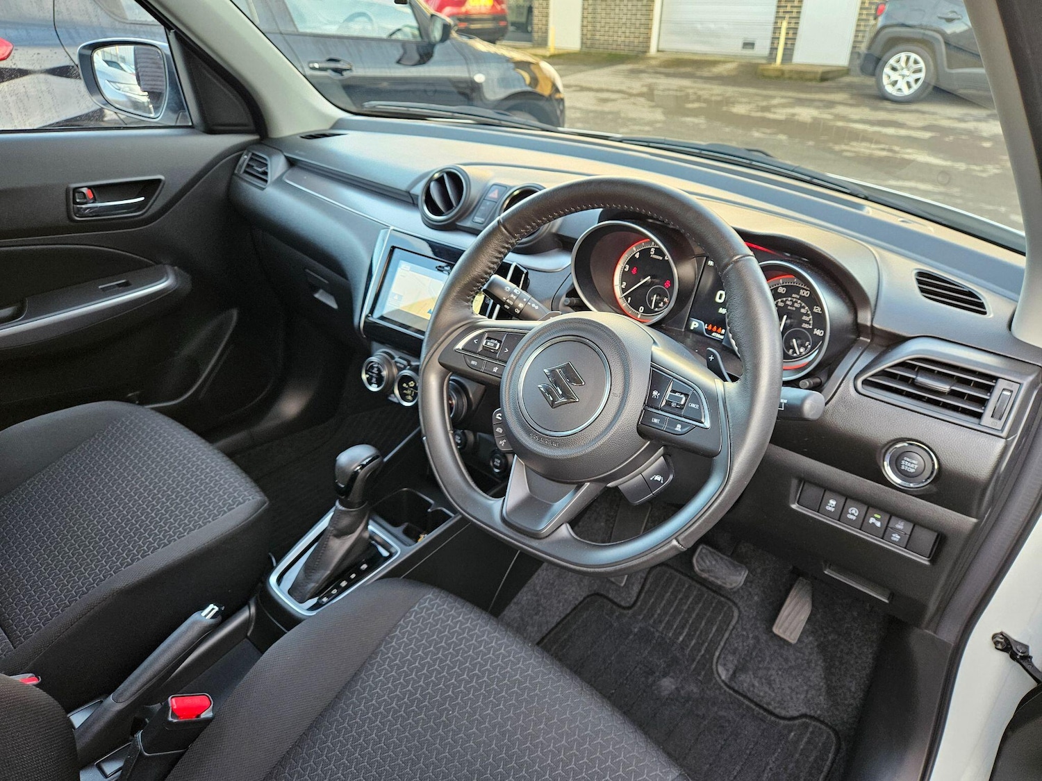 Used Suzuki Swift 2023 for sale - 78148310: Photo 11