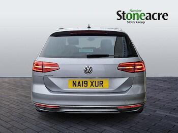 Used Volkswagen Passat 2019 for sale - 77343781: Photo