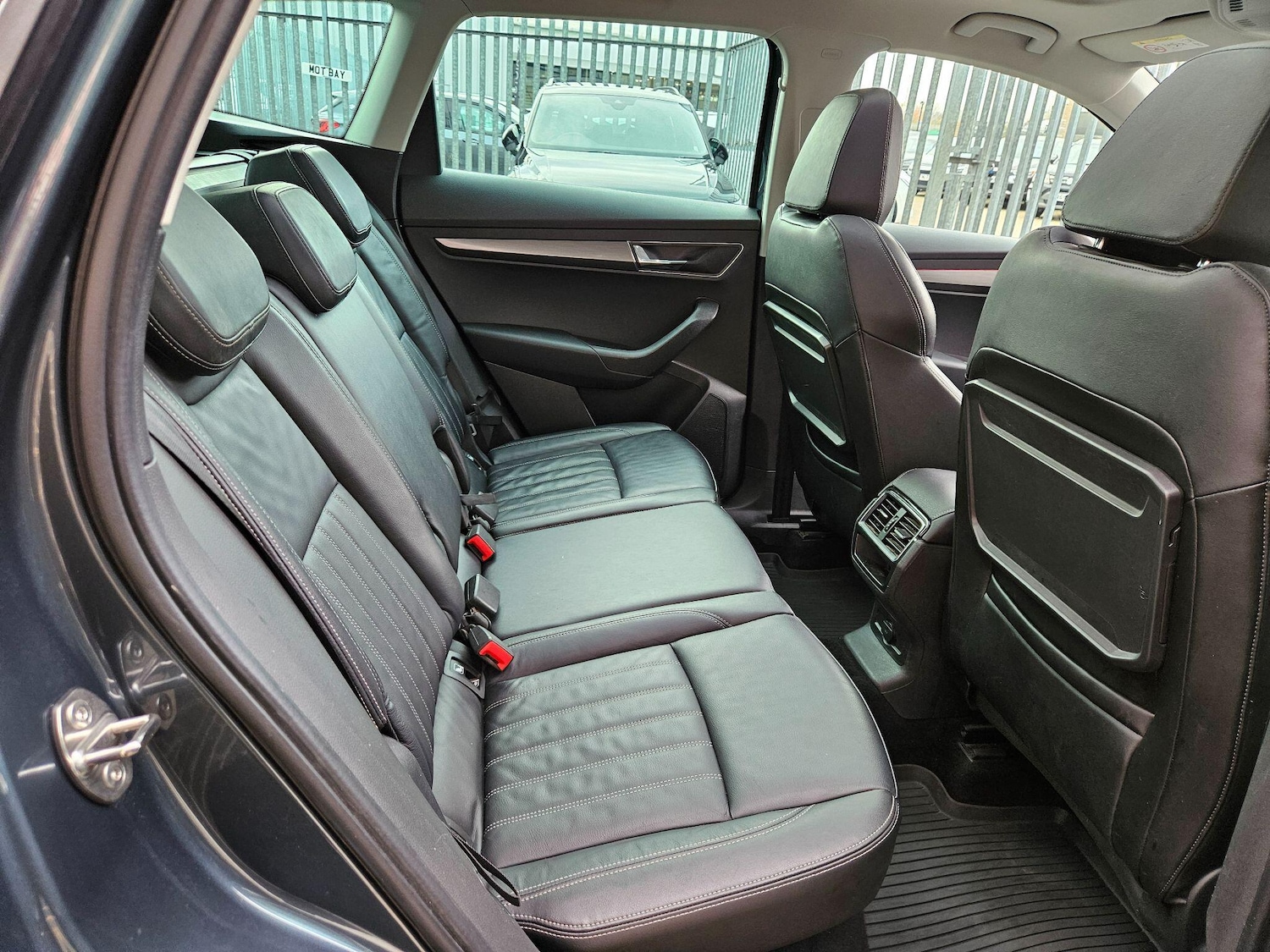 Used Skoda Karoq 2018 for sale - 76701160: Photo 17