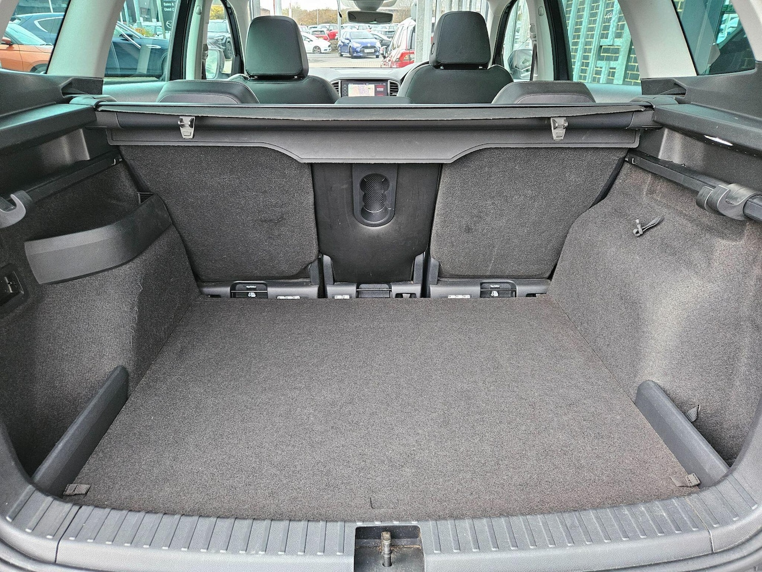 Used Skoda Karoq 2018 for sale - 76701160: Photo 9