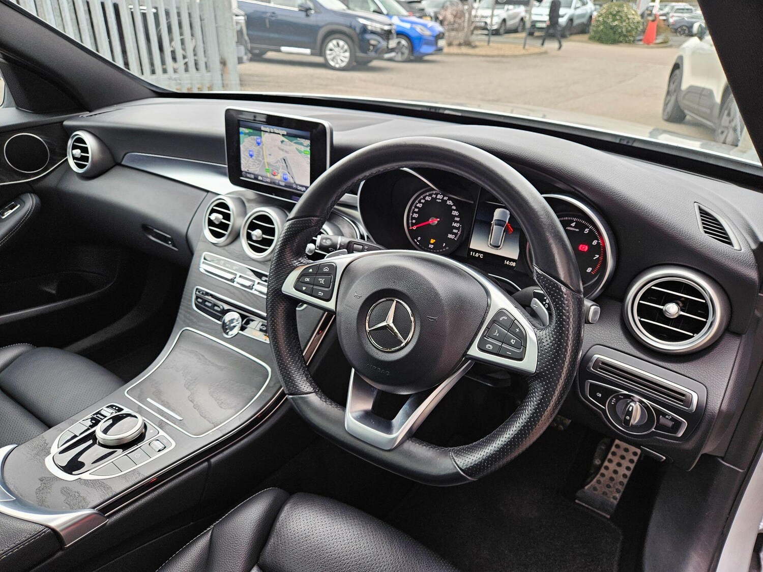 Used Mercedes-Benz C Class 2018 for sale - 78156558: Photo 11