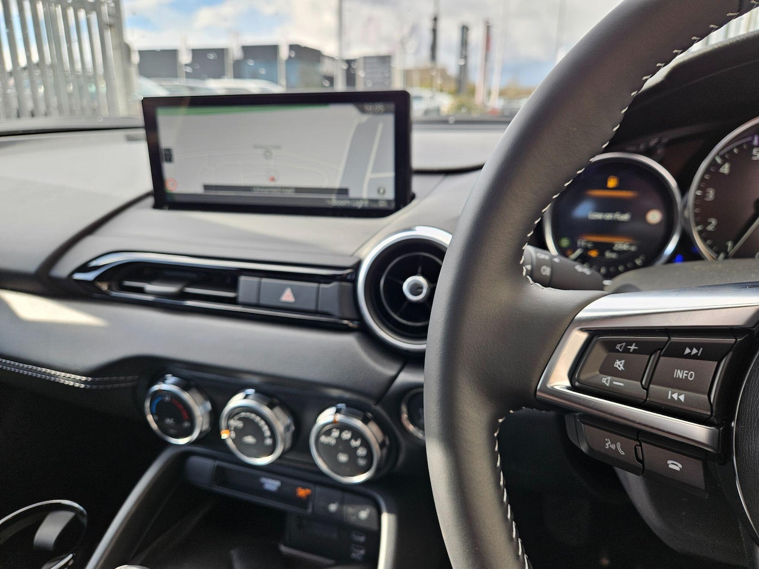 Used Mazda MX-5 2025 for sale - 78033599: Photo 15