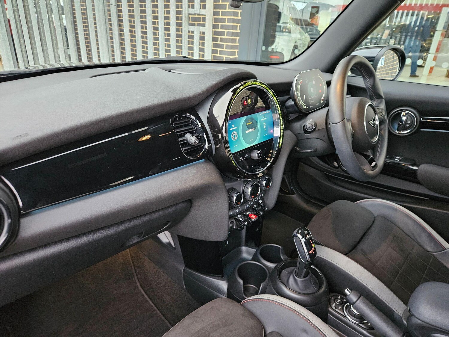 Used MINI Hatch 2023 for sale - 76550322: Photo 13