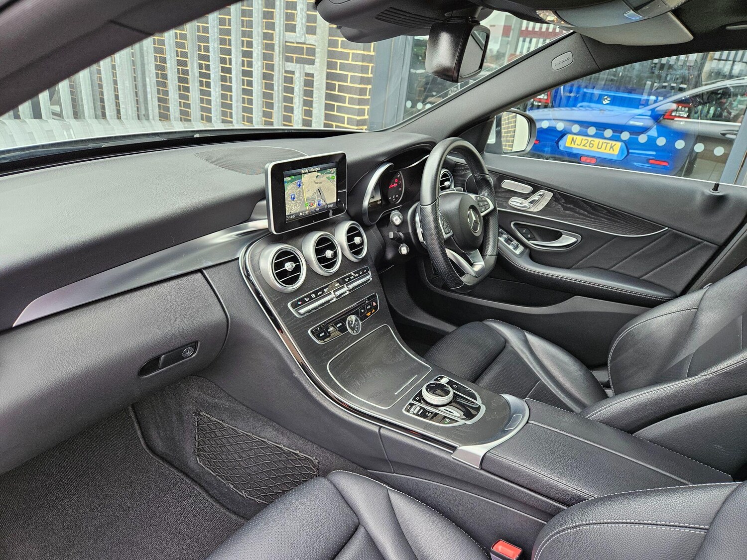 Used Mercedes-Benz C Class 2018 for sale - 77978080: Photo 13