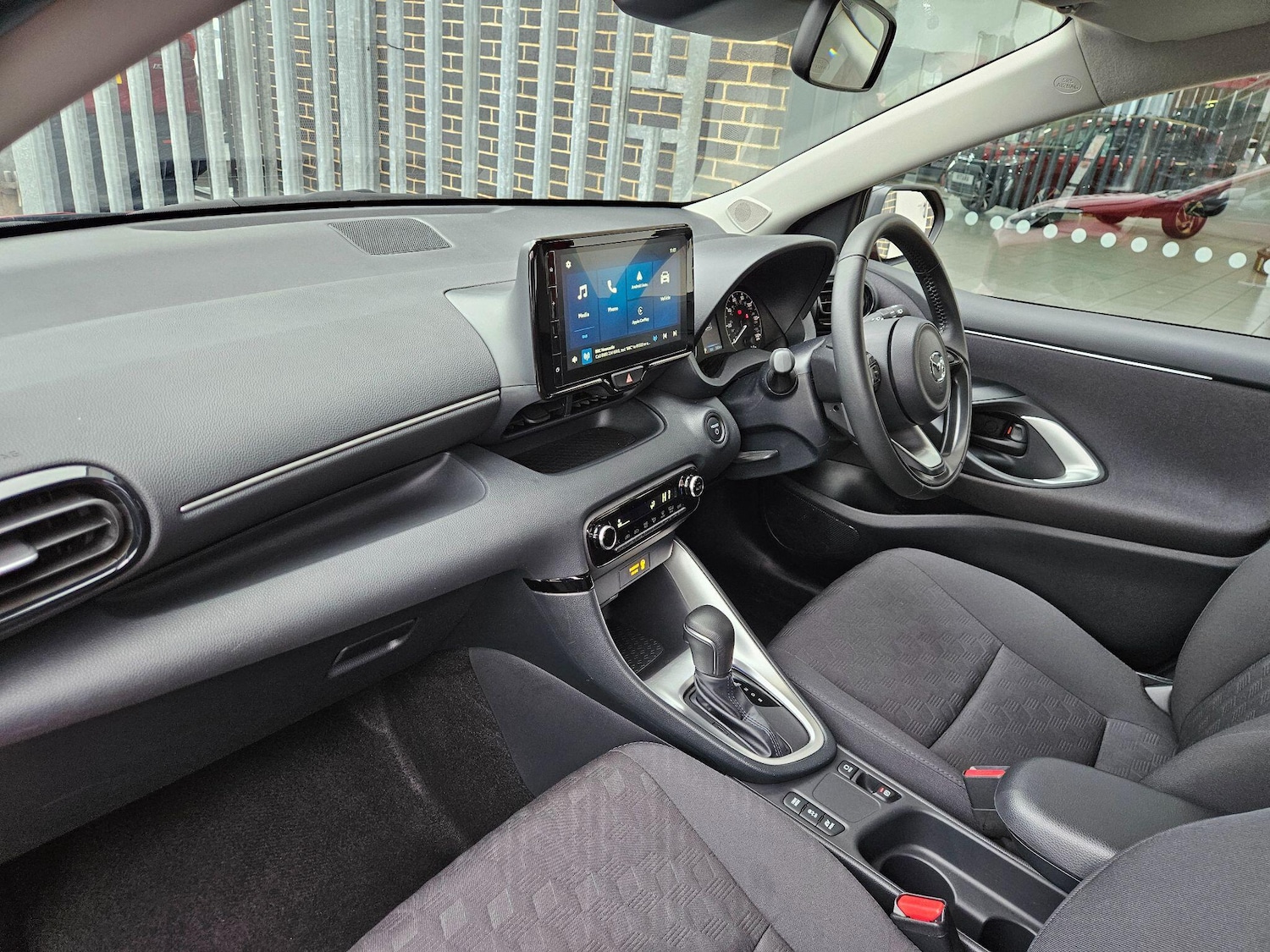 Used Mazda Mazda2 HYBRID 2025 for sale - 77215475: Photo 13