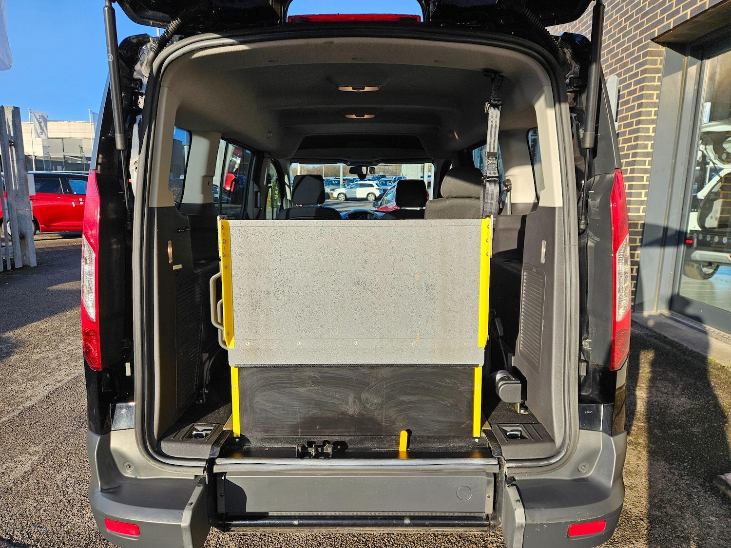 Used Ford Grand Tourneo Connect 2017 for sale - 76856028: Photo 10