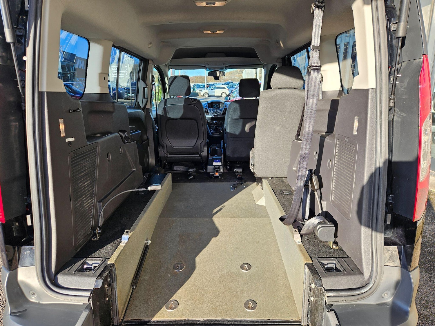 Used Ford Grand Tourneo Connect 2017 for sale - 76856028: Photo 11