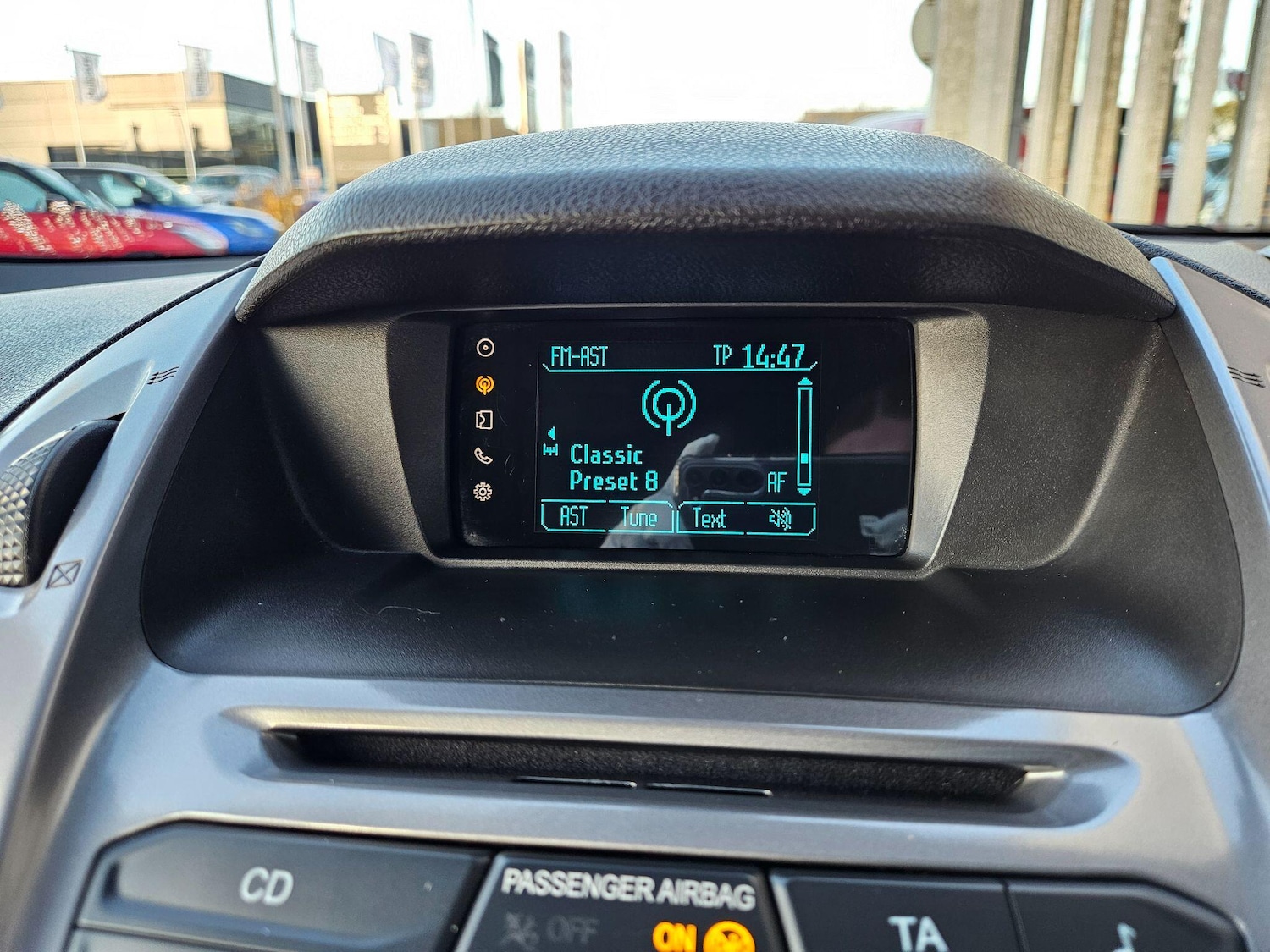 Used Ford Grand Tourneo Connect 2017 for sale - 76856028: Photo 17