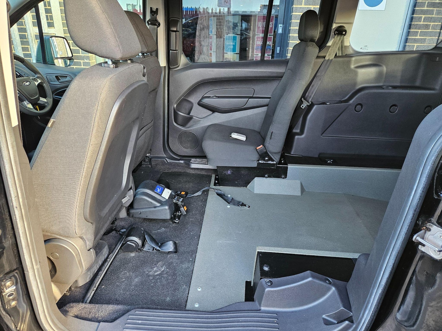 Used Ford Grand Tourneo Connect 2017 for sale - 76856028: Photo 23