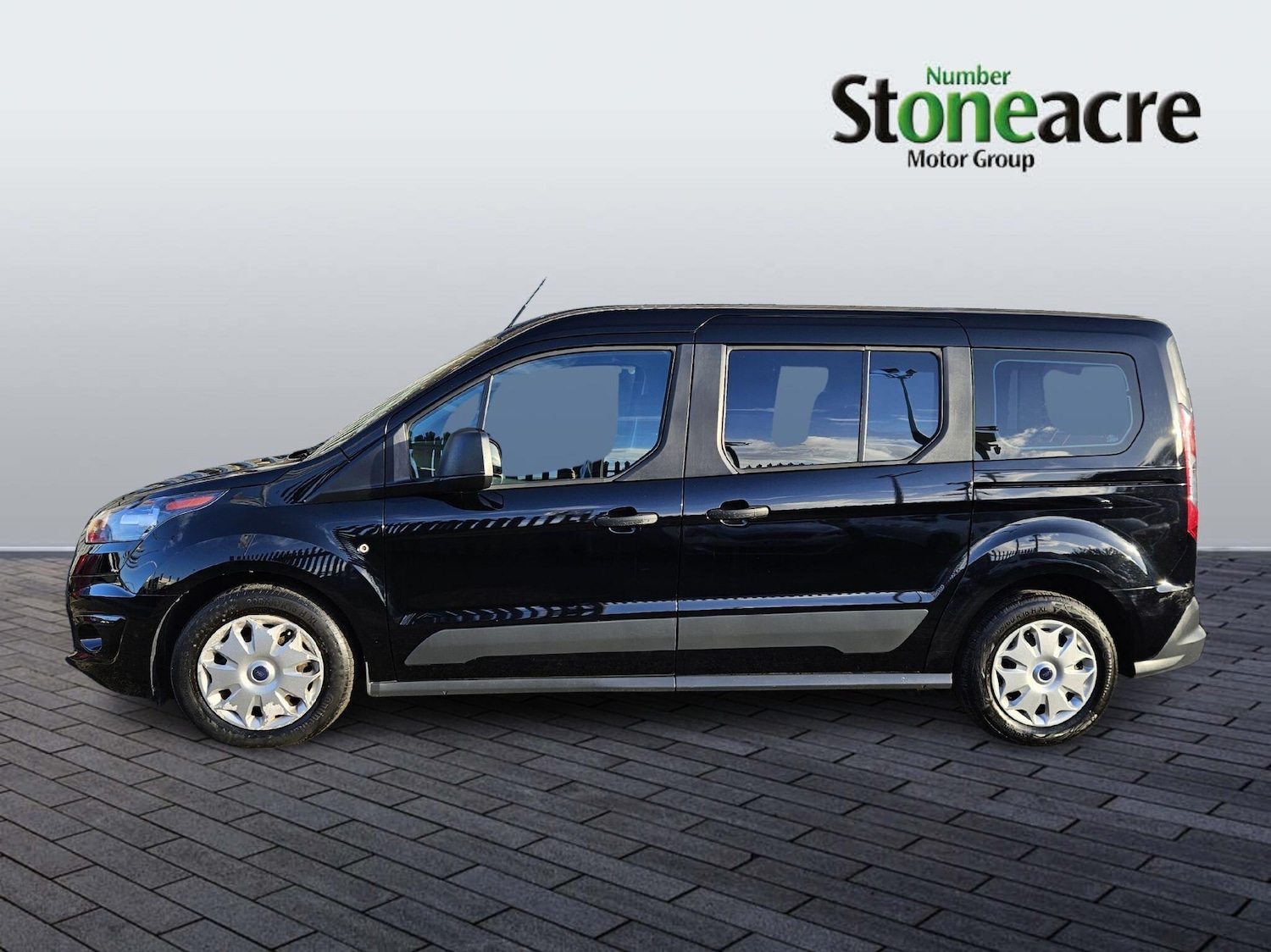 Used Ford Grand Tourneo Connect 2017 for sale - 76856028: Photo 6