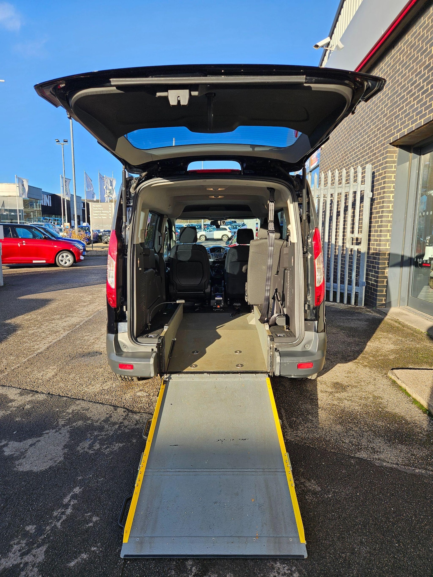 Used Ford Grand Tourneo Connect 2017 for sale - 76856028: Photo 9