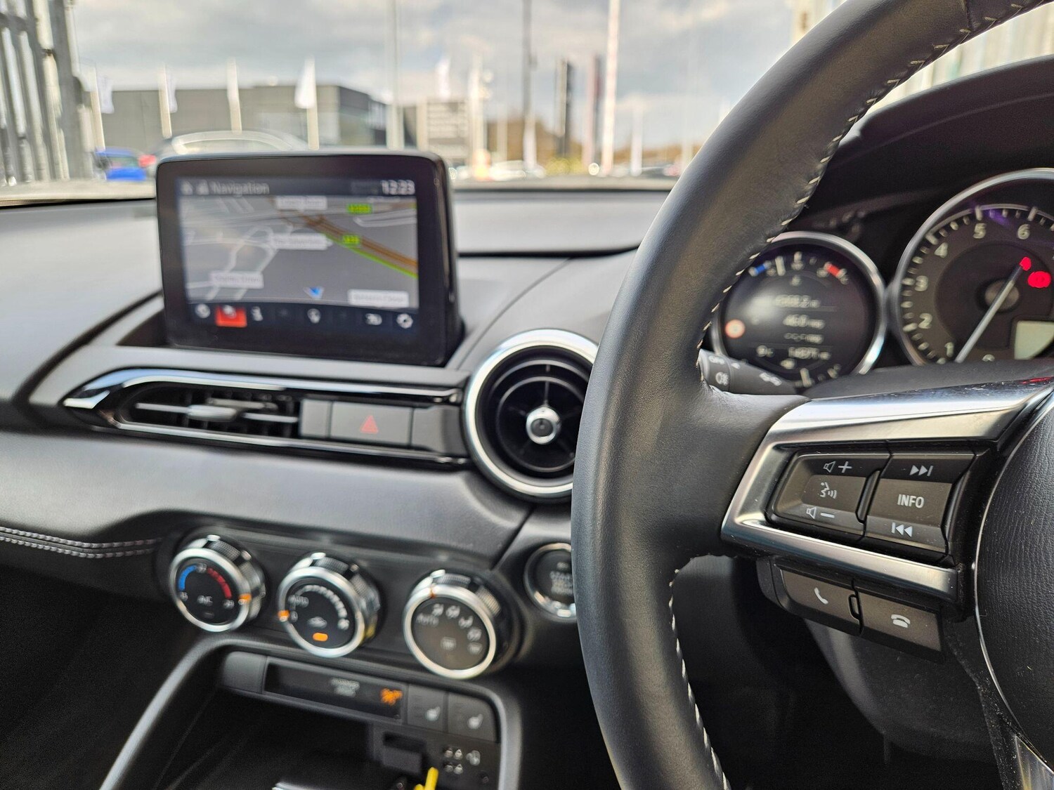 Used Mazda MX-5 2023 for sale - 77769015: Photo 15