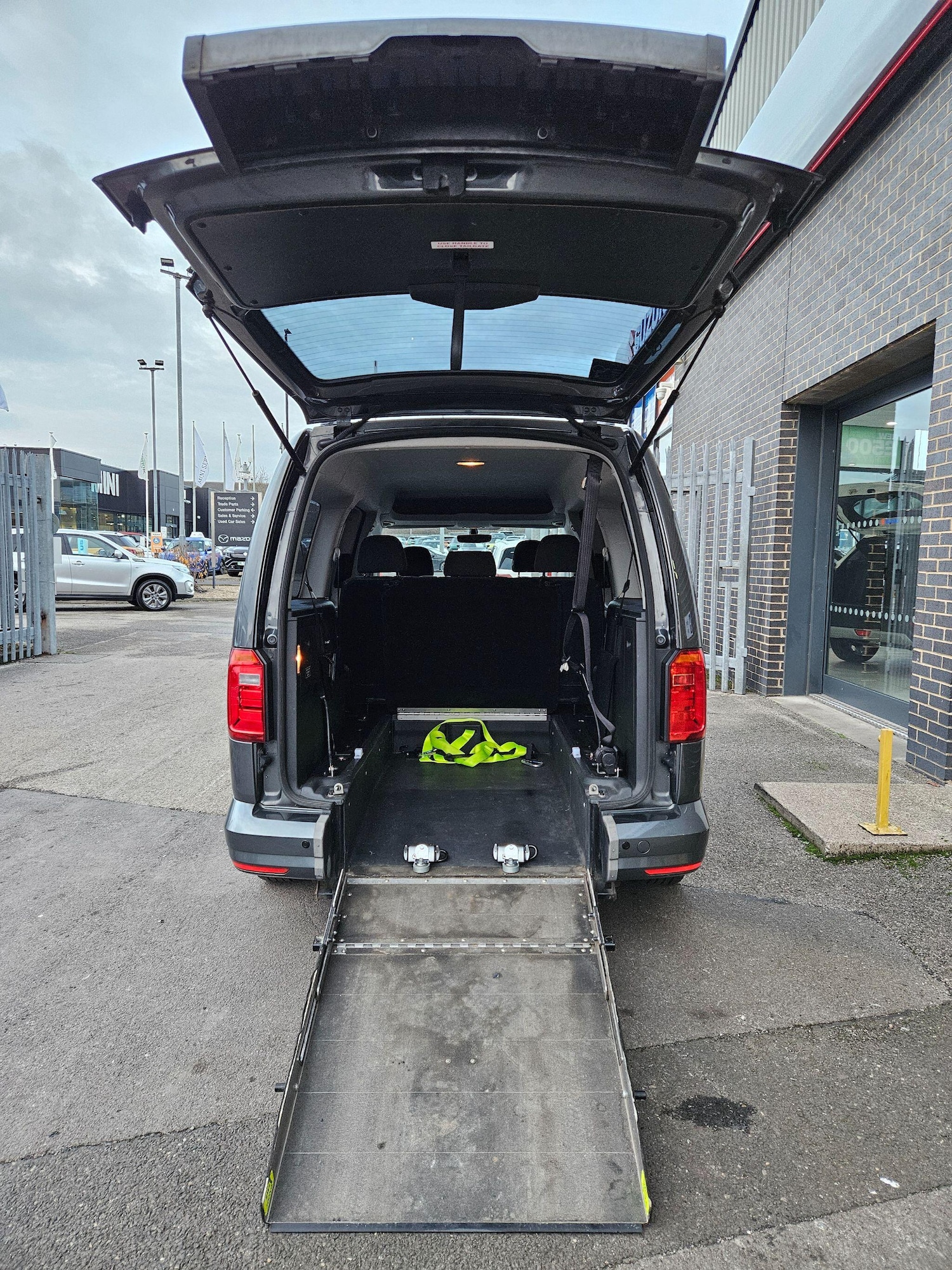 Used Volkswagen Caddy Maxi Life 2018 for sale - 76912667: Photo 10